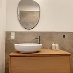 Kaczor Nad Jeziorem 4*