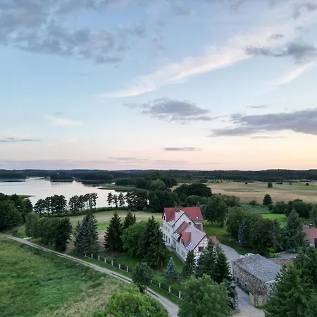 Kaczor Nad Jeziorem Mecidol