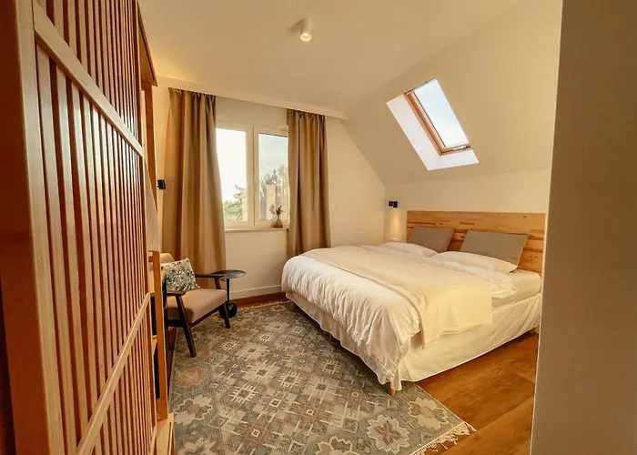 Kaczor Nad Jeziorem בית הארחה Mecidol